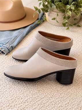 HOPP NUBUCK COLLARED MULES LIGHT GRAY SIZE 6